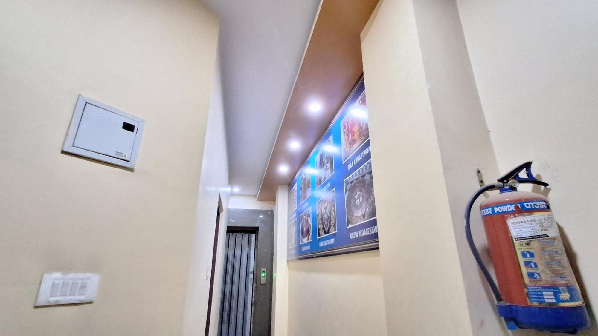 Shree Balaji Paying Guest House Varanasi Exterior foto